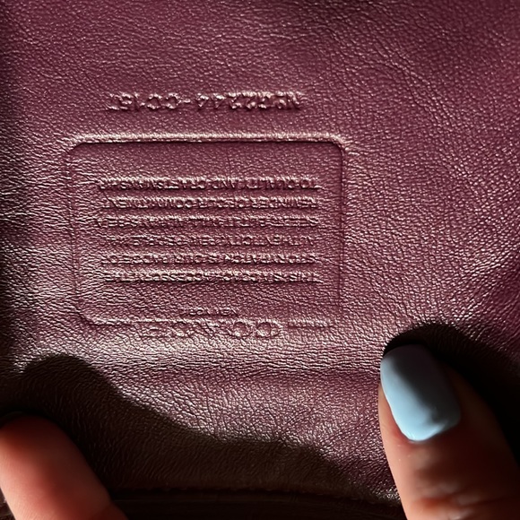 Coach Charter Pouch In Signature Shearling NWT - Picture 9 of 9